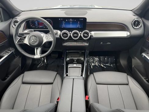 Used 2026 Mercedes-Benz GLB 250 image 15