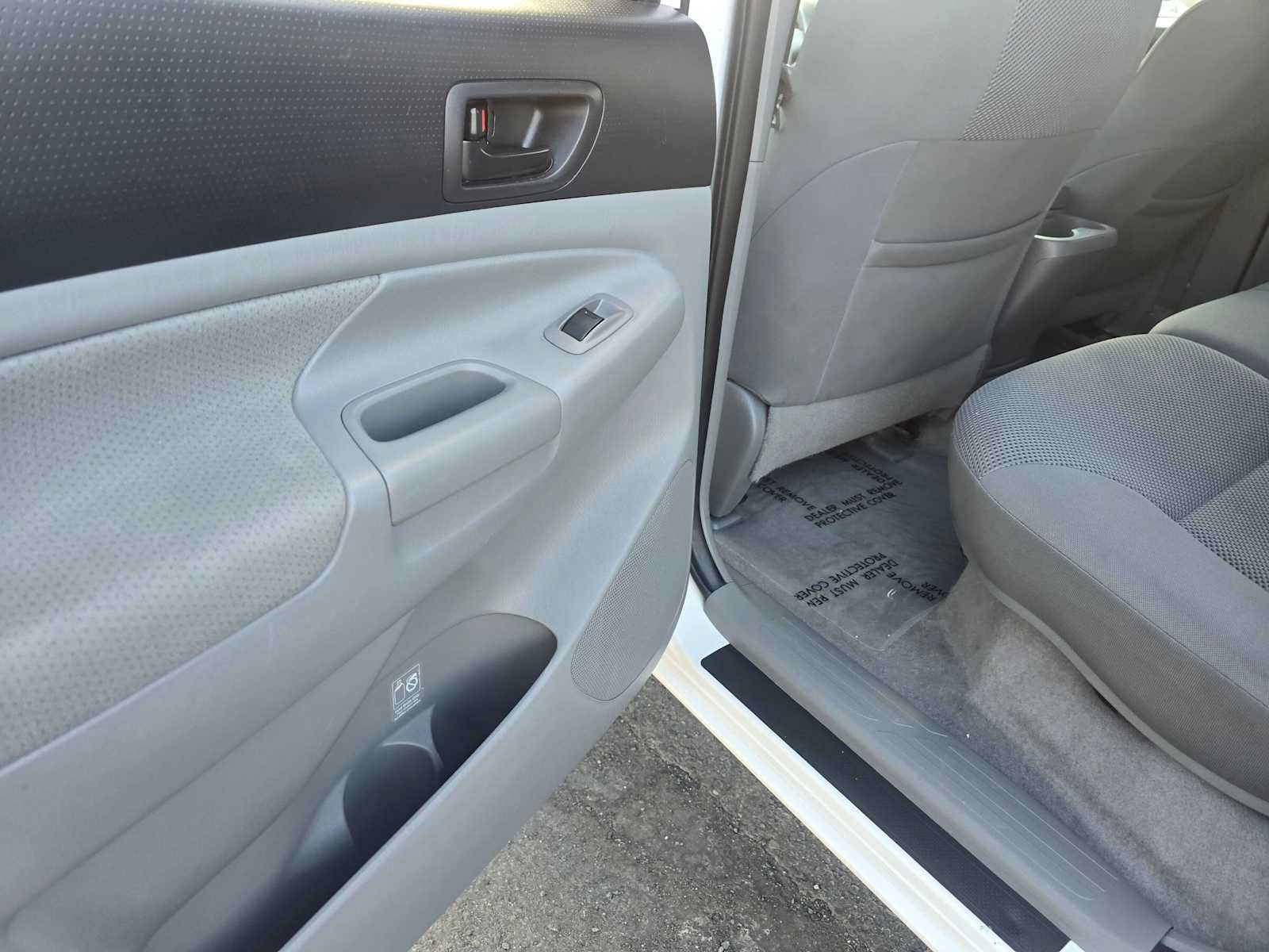 Used 2010 Toyota Tacoma PreRunner w/ TRD Sport Pkg w/JBL Audio RWD image 15