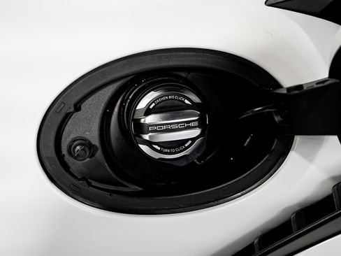 Used 2025 Porsche 911 GT3 RS image 49