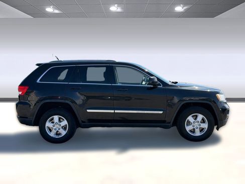 Used 2012 Jeep Grand Cherokee Laredo w/ Laredo E Group image 8