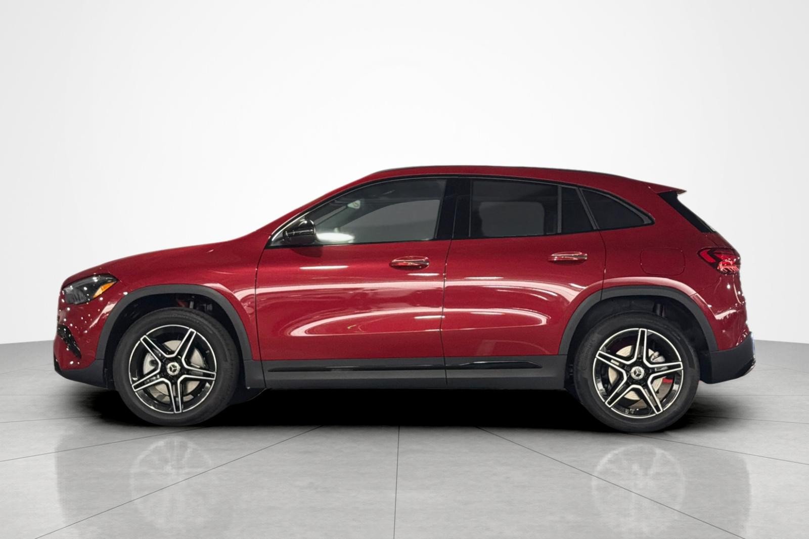 New 2026 Mercedes-Benz GLA 250 image 2