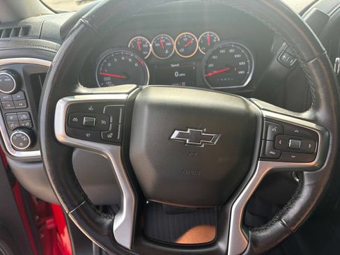 Used 2020 Chevrolet Silverado 1500 LT Trail Boss w/ Convenience Package AWD/4WD image 13