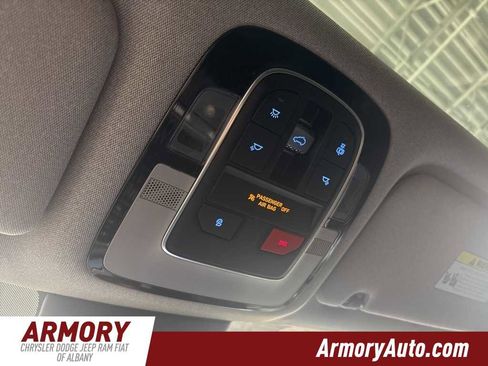 Used 2023 Hyundai Santa Fe Limited image 21