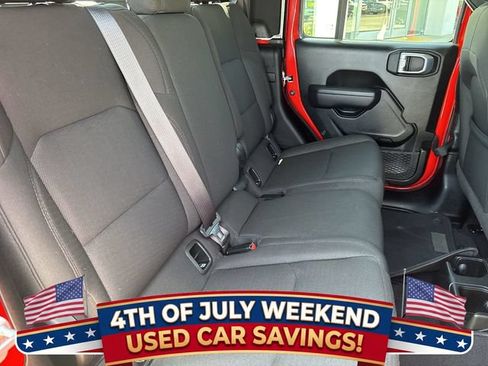 Used 2023 Jeep Gladiator Sport AWD/4WD image 14