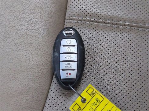 Used 2015 Nissan Pathfinder Platinum image 29