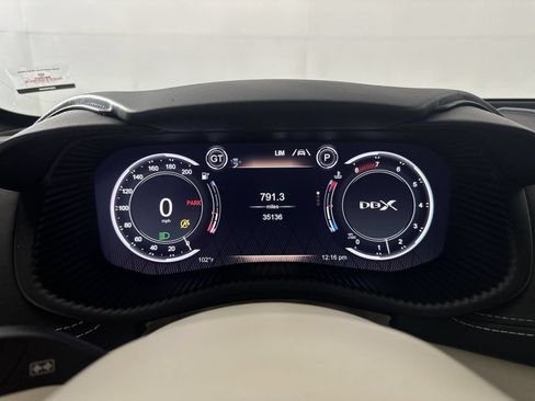 Used 2021 Aston Martin DBX AWD/4WD image 15