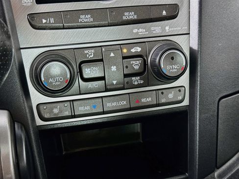Used 2012 Honda Pilot Touring image 17