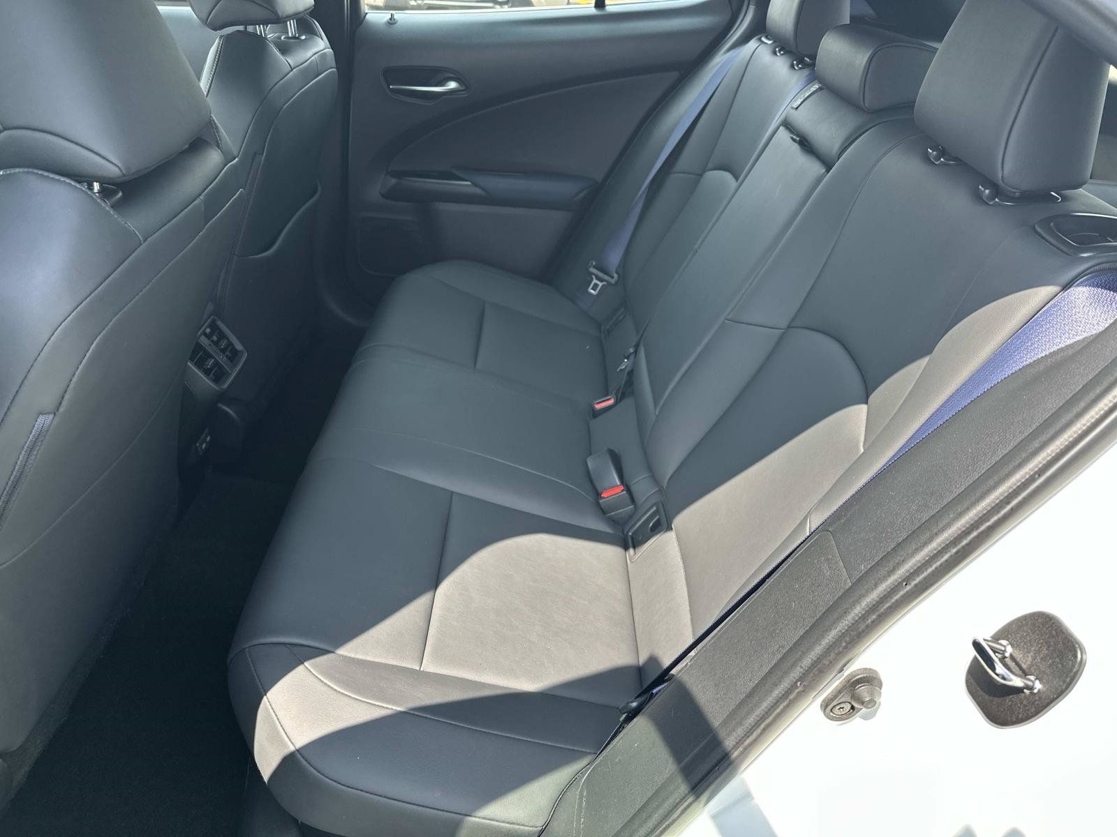 Used 2021 Lexus UX 250h w/ Premium Package AWD/4WD image 9