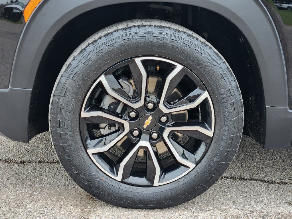 Used 2023 Chevrolet TrailBlazer ACTIV FWD image 12
