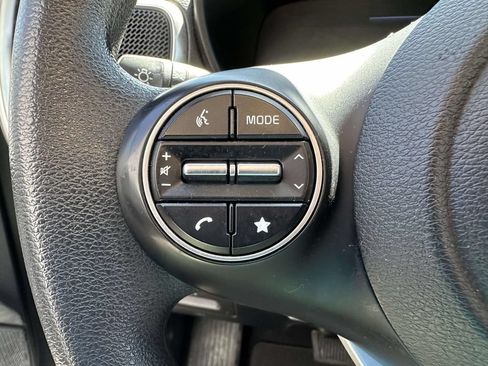 Used 2023 Kia Soul LX FWD image 24