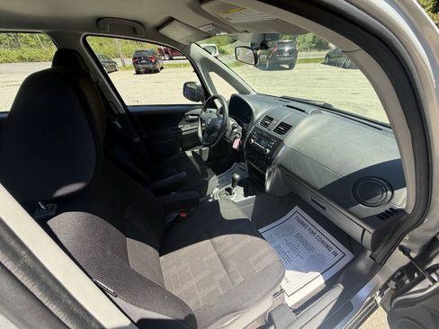 Used 2012 Suzuki SX4 AWD Hatchback image 15