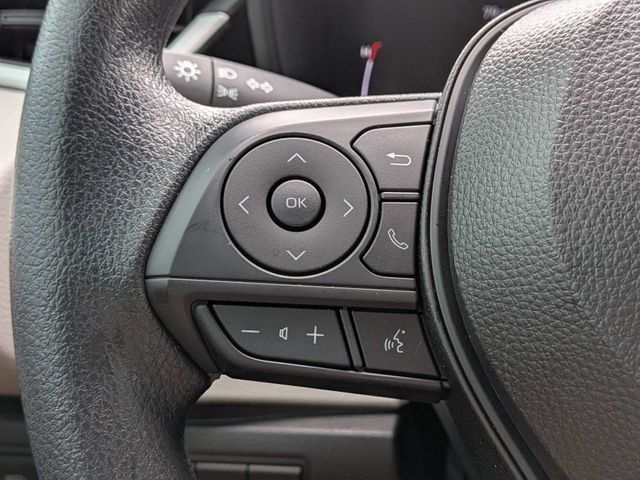 Used 2026 Toyota Corolla LE FWD image 28