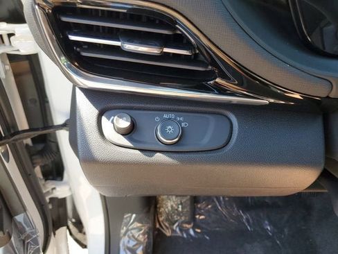 New 2026 Buick Envista Sport Touring w/ Convenience I Package FWD image 29