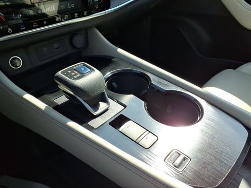 Used 2021 Nissan Rogue SL FWD image 21