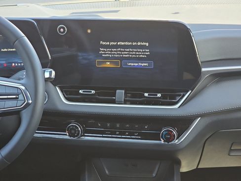 New 2026 Chevrolet Equinox LT w/ Safety and Technology Package AWD/4WD image 23