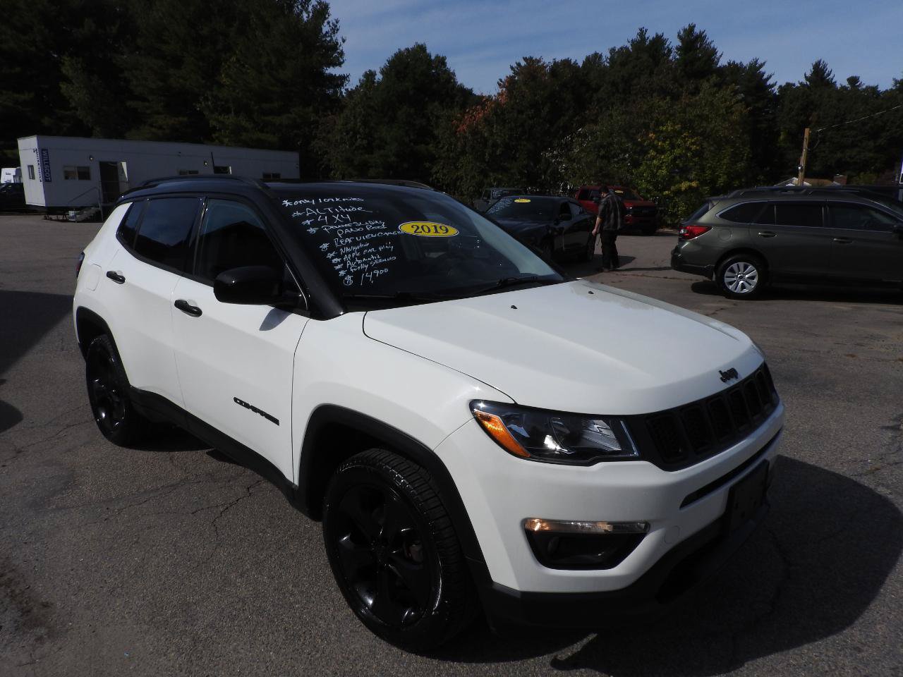 Used 2019 Jeep Compass Latitude AWD/4WD image 2