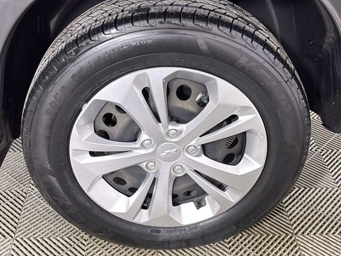Used 2024 Chevrolet Trax LS image 70