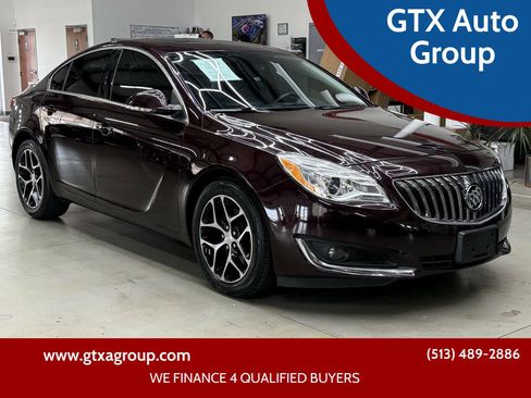 Used 2017 Buick Regal Sport Touring FWD image 1
