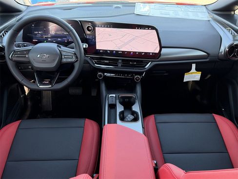 New 2026 Chevrolet Equinox EV RS image 10