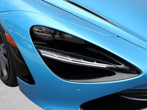 Used 2022 McLaren 720S Spider image 27