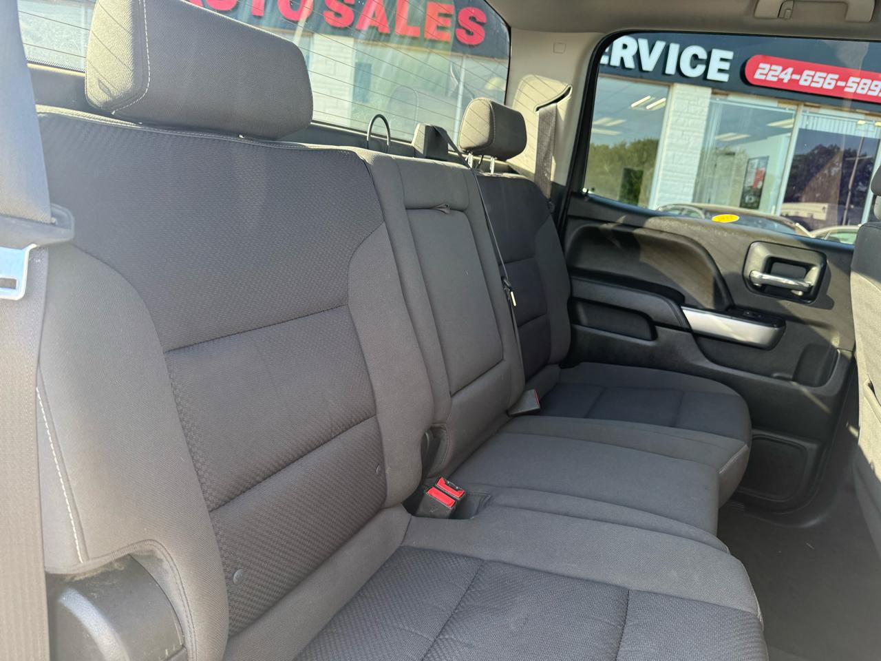 Used 2018 Chevrolet Silverado 1500 LT w/ All Star Edition AWD/4WD image 11