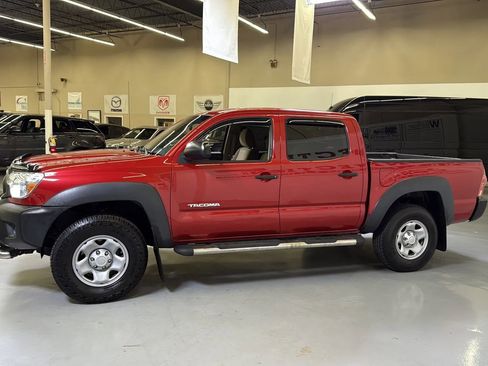 Used 2015 Toyota Tacoma PreRunner image 6