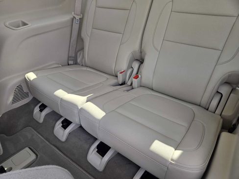 Certified 2023 GMC Acadia Denali w/ Denali Ultimate Package FWD image 31