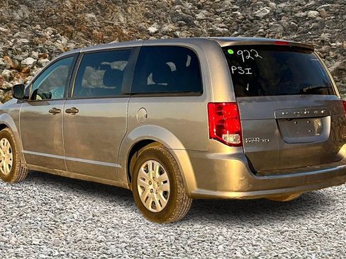 Used 2019 Dodge Grand Caravan SE image 11