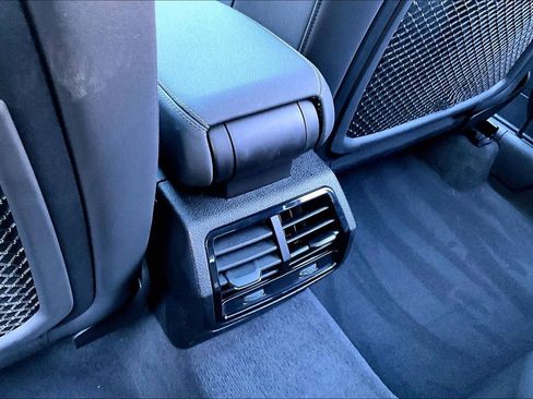 Used 2023 Audi Q3 2.0T Premium w/ Black Optic Sport Package image 10