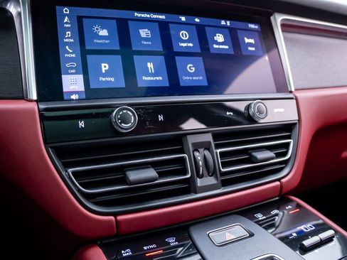 Used 2023 Porsche Macan GTS AWD/4WD image 27