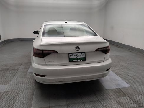 Used 2019 Volkswagen Jetta SE FWD image 6