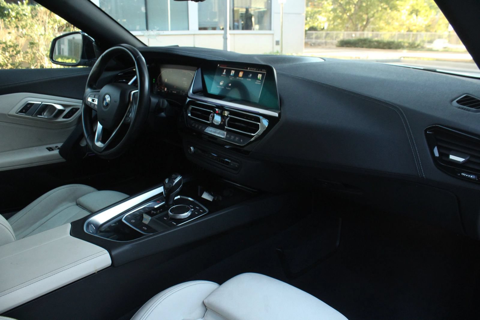 Used 2019 BMW Z4 sDrive30i w/ Premium Package RWD image 22