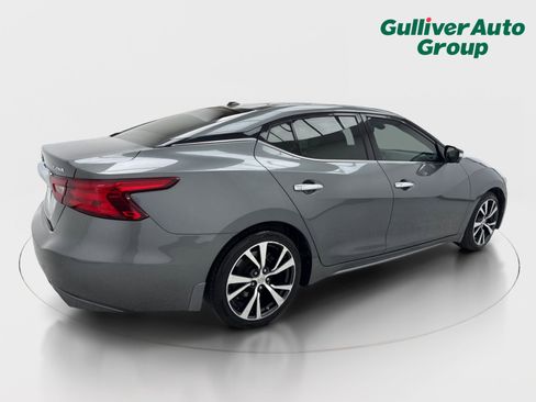 Used 2017 Nissan Maxima Platinum image 9
