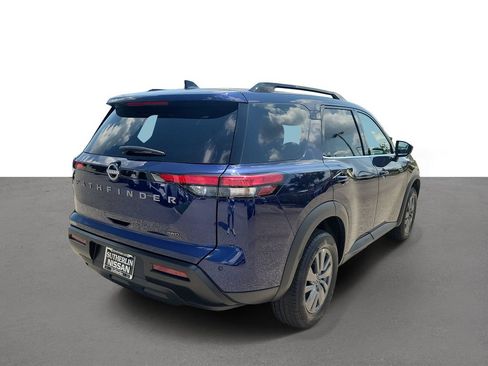 Certified 2026 Nissan Pathfinder SV AWD/4WD image 3