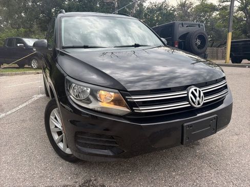 Used 2017 Volkswagen Tiguan S AWD/4WD image 5