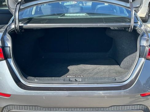 Used 2025 Nissan Sentra S image 13
