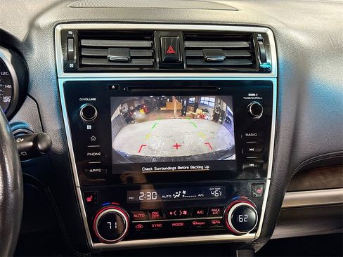 Used 2018 Subaru Outback 3.6R Limited w/ Popular Package #2 image 21