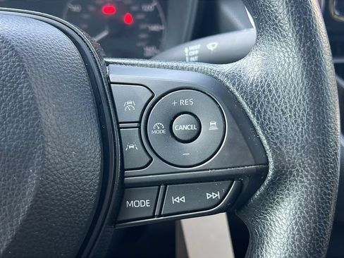 Used 2024 Toyota Corolla LE FWD image 19