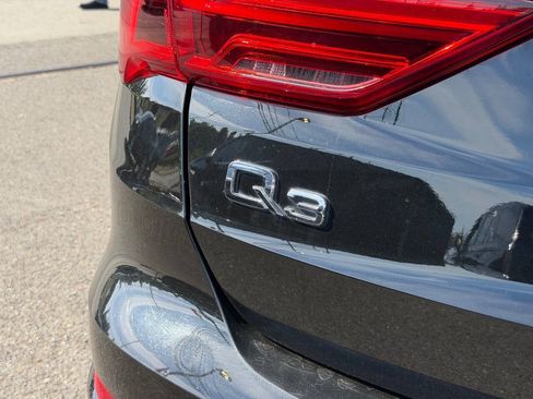 Used 2020 Audi Q3 2.0T Premium AWD/4WD image 6