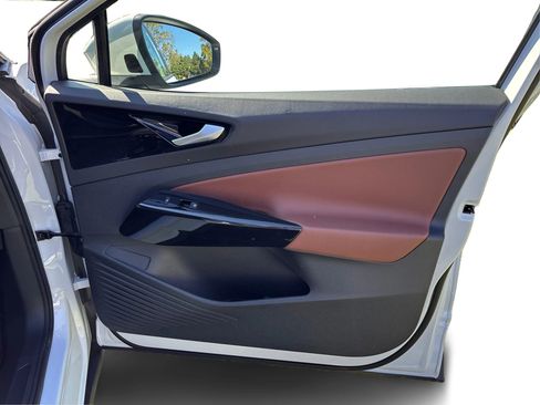 Used 2022 Volkswagen ID.4 Pro S w/ Gradient Package image 29