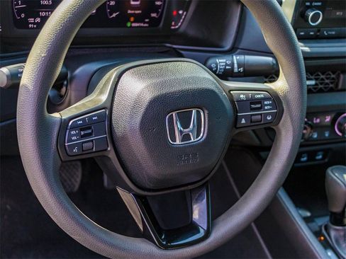 Used 2025 Honda Accord SE image 29