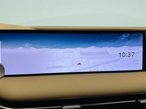 Certified 2025 Genesis G80 2.5T Advanced image 25