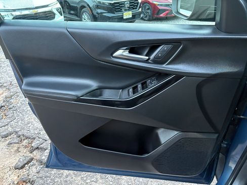 Used 2025 Chevrolet Equinox LT image 20