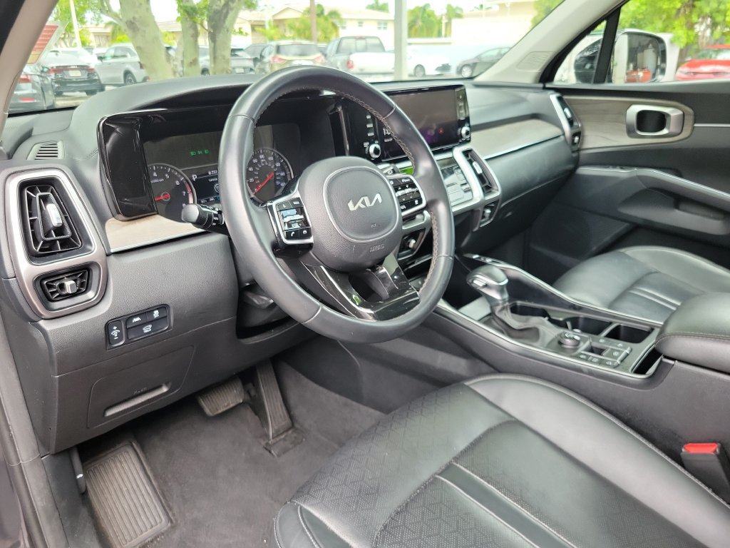 Certified 2023 Kia Sorento EX w/ Panoramic Sunroof Package FWD image 23