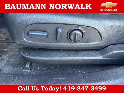 Used 2024 Chevrolet Blazer LT w/ Convenience Package FWD image 16
