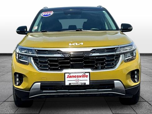 Used 2024 Kia Seltos SX AWD/4WD image 2
