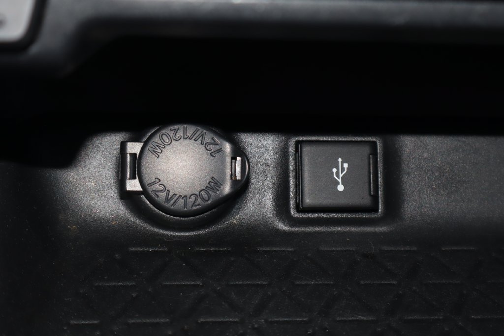 Used 2020 Toyota RAV4 XLE FWD image 27