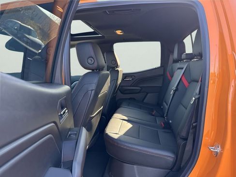 New 2026 Chevrolet Colorado Z71 w/ Technology Package AWD/4WD image 25