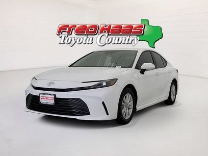 Used 2025 Toyota Camry LE w/ Convenience Package
