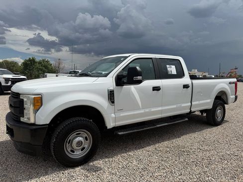 Used 2017 Ford F250 XL w/ Power Equipment Group AWD/4WD image 5